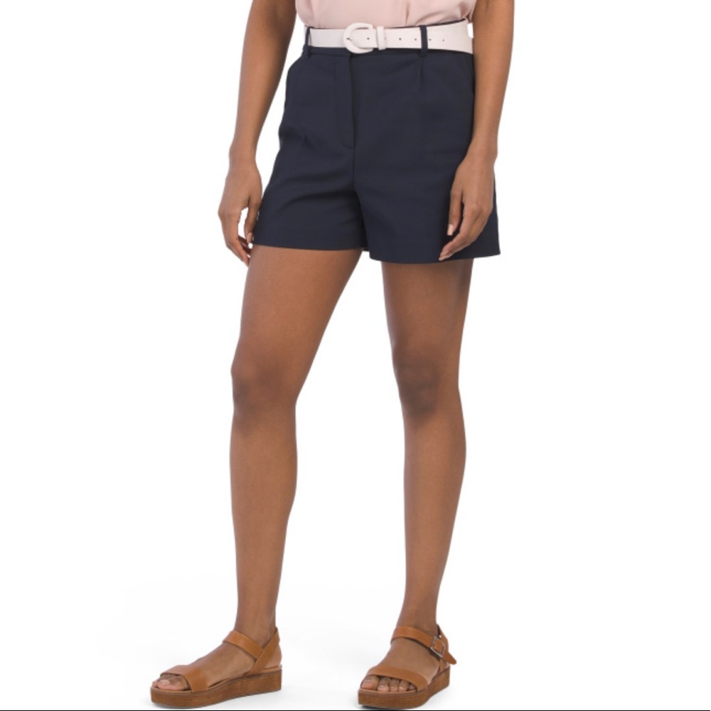 ZARA
Belted Shorts